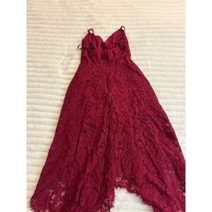 Lulus EAD 50025 Berry Wine‎ Floral Lace High-Low Maxi Dress Small
